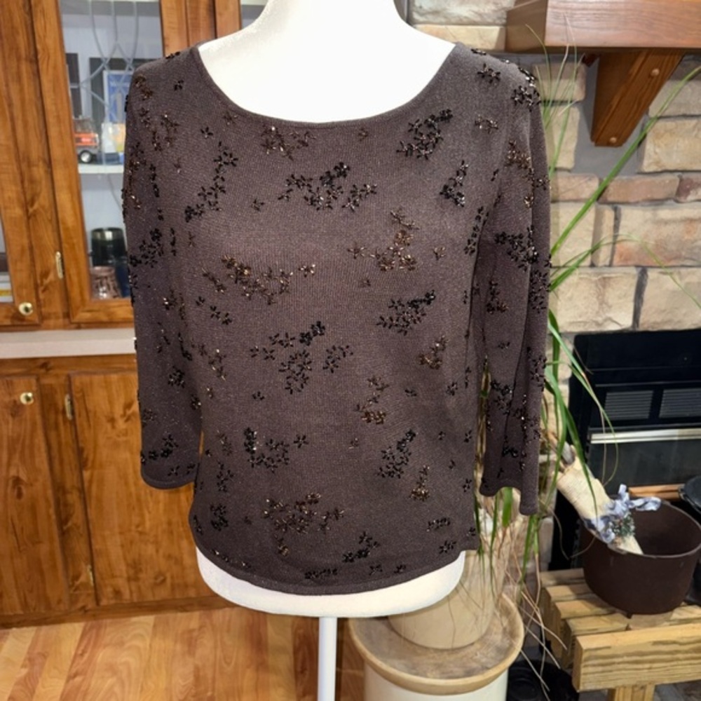 CARMEN MARC VALVO COLLECTION SIZE LARGE BROWN 3/4 SLEEVE EMBELLISHED TOP